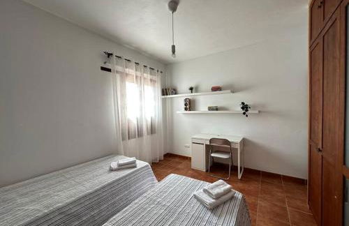 Private villa with pool in the mountains - Photo 15