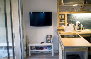 Appartement T1bis avec jardinet au calme - Photo 21