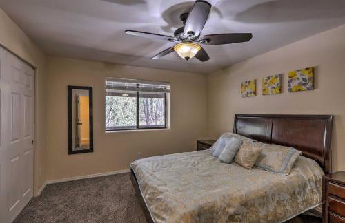 3 Mi to Rainbow Lake Home with Hot Tub and Deck - Foto 18