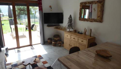 le chalet Cerdan - classé 3 étoiles - 5 personnes - 2 chambres- parking -garage-jardin-WIFI-rénové en 2023 - Foto 5