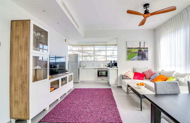 Carmel Boutique - Photo 55