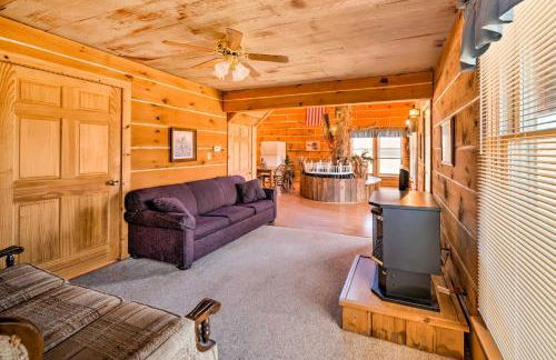 Secluded Spragueville Cabin by ATV Trails and River! - Foto 12