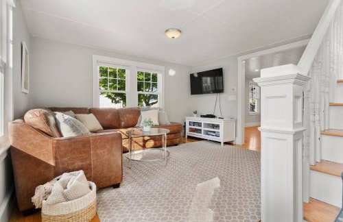 Dog Friendly 2BR Home Walk to Beach+Bearskin Neck - Foto 17
