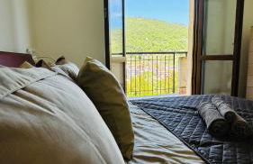 Accogliente Appartamento con Balcone Panoramico Fino a 3 Persone, Vicino al Centro Storico - Foto 3