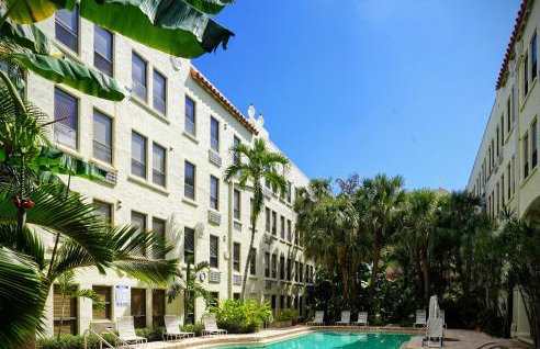 Palm Beach Hotel Petite Retreat 2 blocks to beach!! Historic Landmark - Photo 17