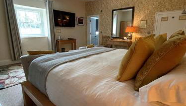 Rollestone Manor B&B and Restaurant - Photo 4