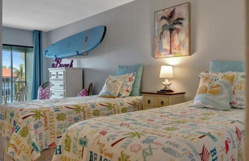 Cheerful Pelican on Anna Maria Island - Photo 24