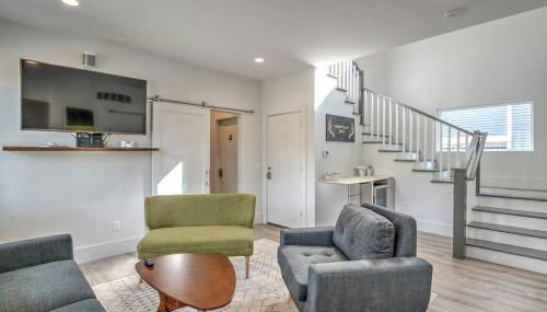 Amazing Spacious Home in AA Steps to Big House - Foto 4