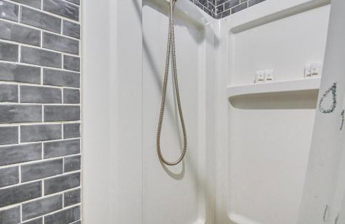 6 Mi to Mt Union Peaceful Cabin with Deck - Foto 20