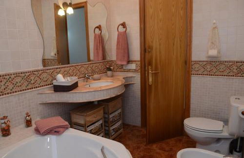 Villa Balneari Resort Casa Vacances Per Famílies Chalet Casa Rural - Foto 84