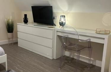 8 Studio, cosy loft, 50m to Airbus, bus-stop 20m, - Foto 5