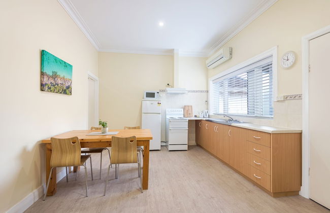 Albany Holiday Units - Photo 4