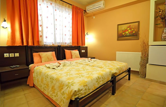 Minos Pension - Photo 17