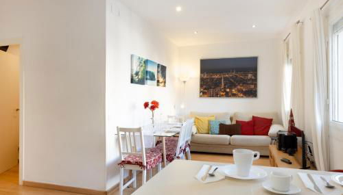 Cute Apartment in Sants Station with HBO & Alexa & AC - Photo 3