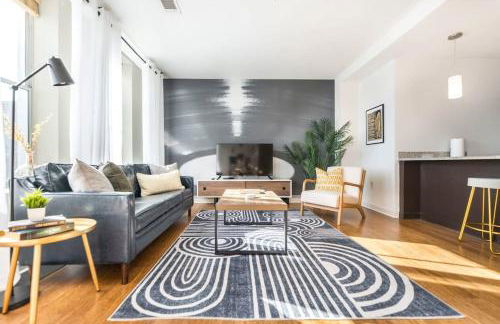 DT Loft close to Mercer Univ - Foto 1