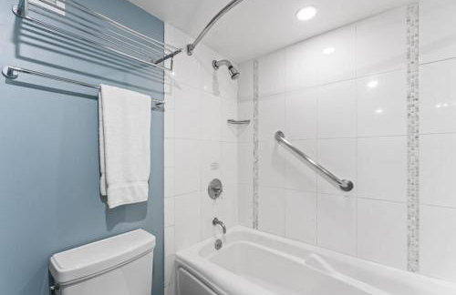 Ala Moana Hotel 2026 near beach King bed - Foto 48
