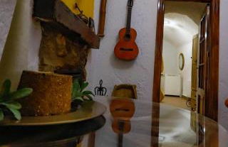 Cueva El Cortijo Gachas - Photo 15