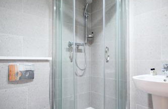 Luxury Private Apartments - Close to Town Centre - Photo 28