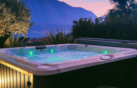 Magic Garden with Jacuzzi-Pool and Luxury Lake Como view - Foto 3