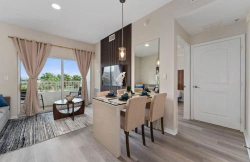 Combined units 2 Kitchens Sleeps 6 - Foto 1