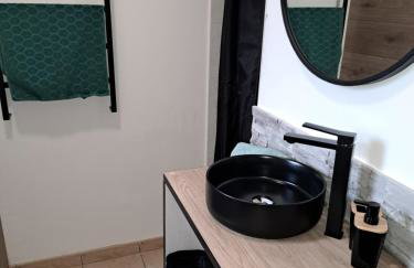 La Chaumière avec piscine privée, à 5 minutes du Mont St-Michel - Foto 20