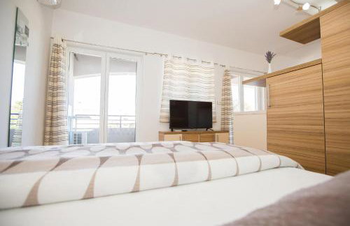 Villa Lavanda - family friendly, beachfront - Photo 23