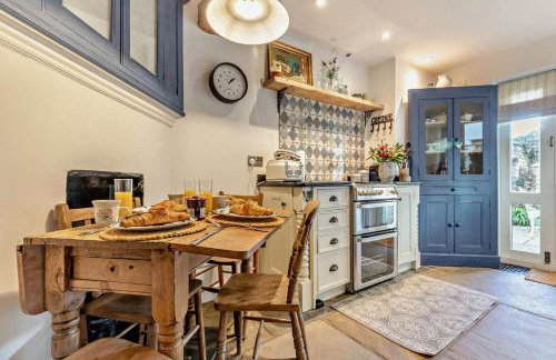 3 Bed in Whitchurch oc-c34182 - Photo 6