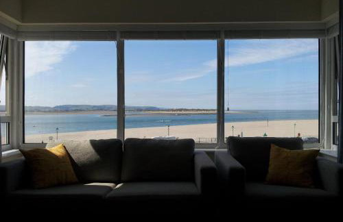 Lovely seafront 2 bedroom Apartment 4 - Foto 14