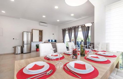 Beautiful Home In Matulji With Wifi - Foto 37