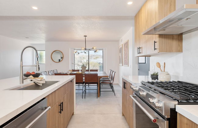 Lava Rocks by Avantstay Gorgeous Desert Haven w Pool Hot Tub Fire Pit Ping Pong - Foto 9