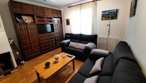 Riaño en las Montañas de Carmen VUT-LE-4950 - Foto 2