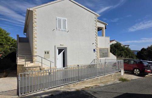 Seafront Suites Maja - Photo 2