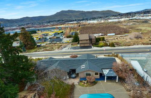 East Wenatchee Oasis 4BR, Pool, Hot Tub, Loop Trail - Foto 30