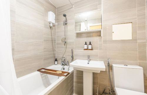 Wembley Studio with Free Parking Near Stadium & Tubes - Foto 15