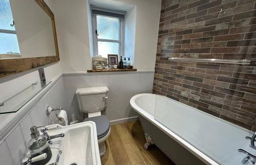 Enchanting Cottage for 4- Witchnest in Derbyshire, with EV point - Foto 13