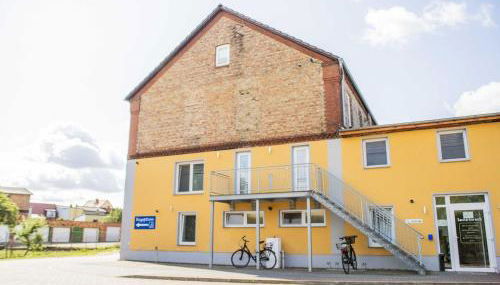 Peenecamp Neukalen, Campingplatz - Foto 3