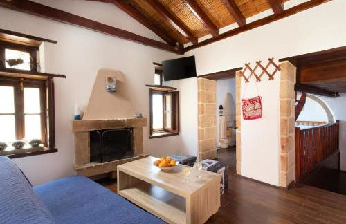 Ypatia Cozy Castle Suite Apartment with Loft - Foto 7