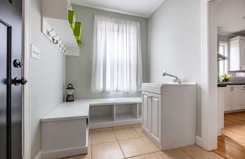 Spacious Home in Five Points - Close to Downtown home - Foto 53