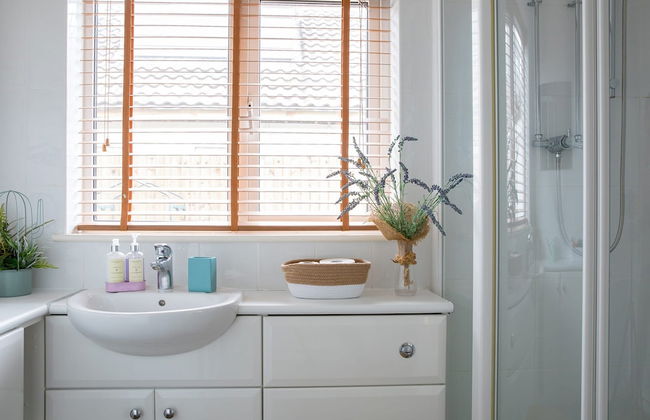 Tranquil Family Retreat 5 min to Beach Garden - Photo 72