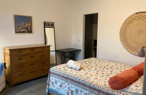 The artist's flat, right next to Porta Susa - Foto 2