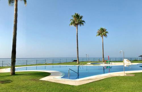 MI CAPRICHO, Beachfront, Grownfloor, Private Garden & Terrace - Photo 26