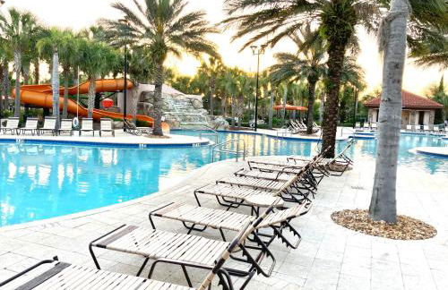 Marvelous Villa, South facing pool and hot tub, themed bedrooms near Disney - Foto 3