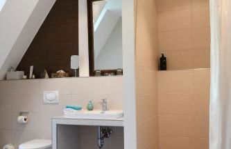 Haus Keppelborg: ZI Elisabeth mit Burgmauerblick - Foto 9