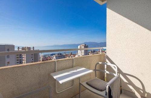 Rooftop - Photo 2