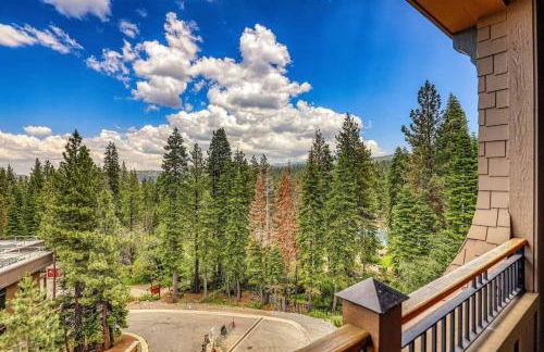 One Village Place 502 by East West Hospitality - Foto 13