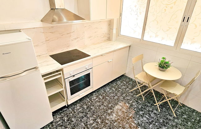 Your Home In Valencia - Photo 10