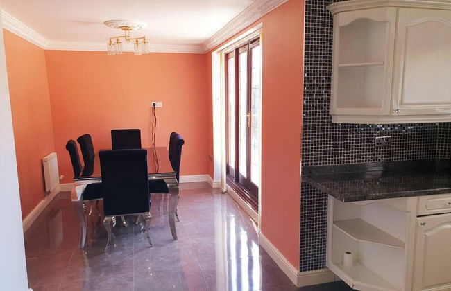 Lovely 4-bed , 3 Bath Villa in Bolton, Manchester - Foto 12