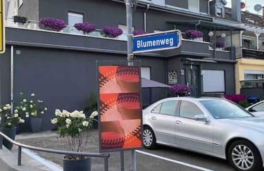 Preiswertes stilvolles Zimmer im privaten Haus mit großem schönem modernem Gemeinschaft Badenzimmer - Foto 44