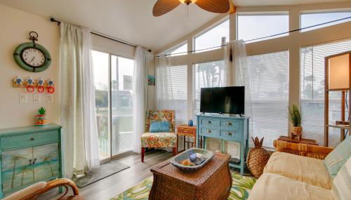 Furnished Deck Waterfront Port Isabel Cottage! - Foto 4