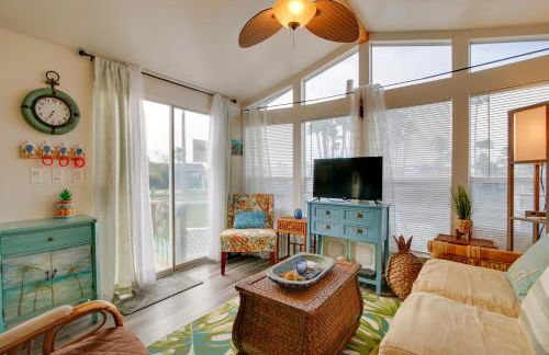 Furnished Deck Waterfront Port Isabel Cottage! - Foto 4